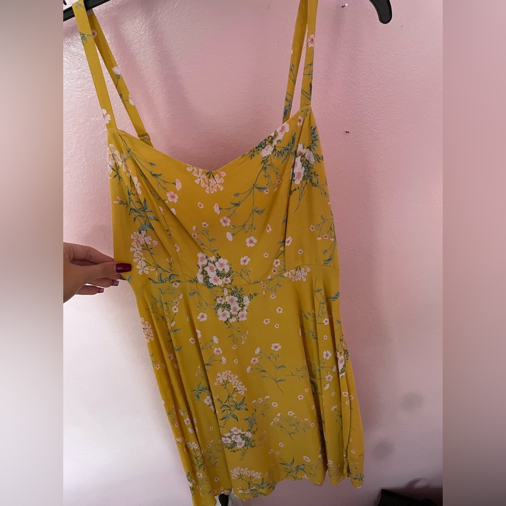small yellow sundress from old navy